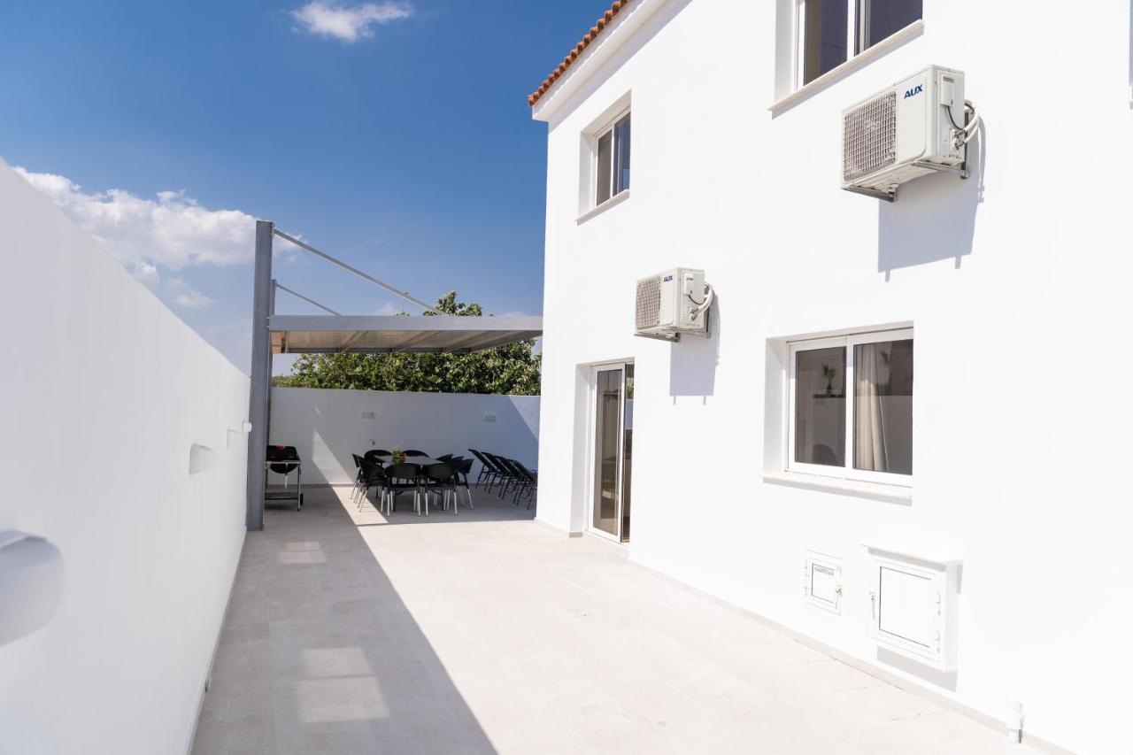 Villaer Agia Thekla Ekaterina 4 Bdrm *