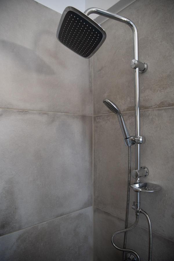 Agia Thekla Ekaterina 4 Bdrm Villaer *