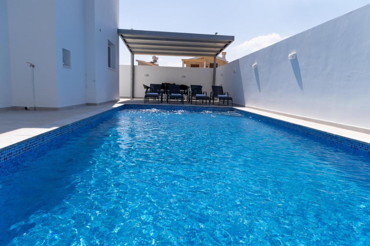 Agia Thekla Ekaterina 4 Bdrm Ajía Nápa