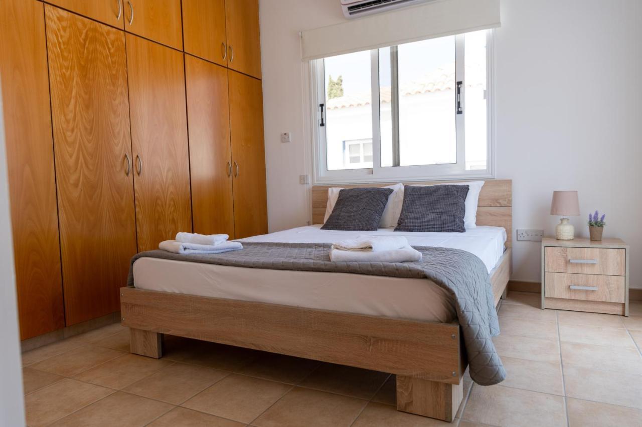 Villaer Agia Thekla Ekaterina 4 Bdrm